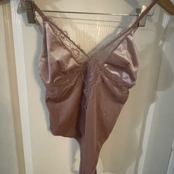 Forever 21 Satin Lace Trim Chemise - Mauve bodysuit - Picture 1 of 3